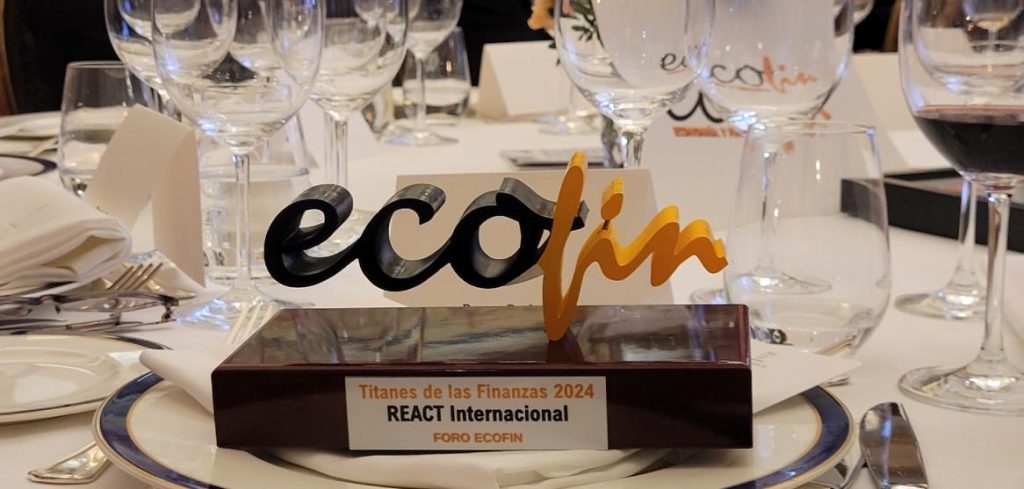 REACT fue premiada en la gala de ECOFIN'24
